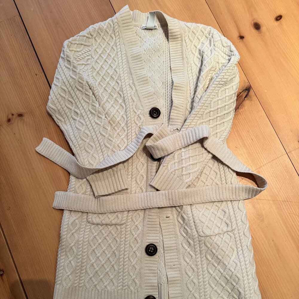 Women's Large Banana Republic Cable Sweater Wrap